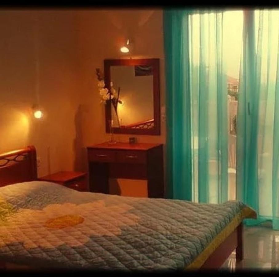 Apartmán Golden Sun Rovies Exteriér fotografie