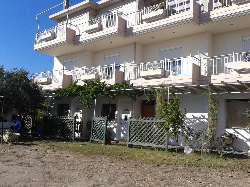 Apartmán Golden Sun Rovies Exteriér fotografie