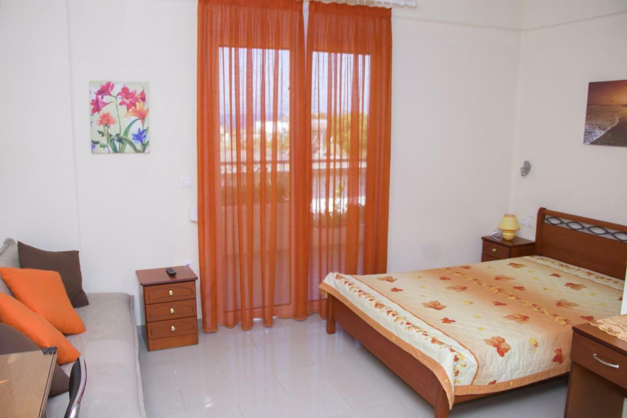 Apartmán Golden Sun Rovies Exteriér fotografie
